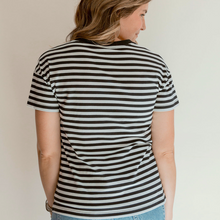 Load image into Gallery viewer, FINAL SALE V-Neck Full Zip Breastfeeding Tee - Gray
