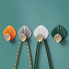 Load image into Gallery viewer, 4pcs Creative Shell Shape Wall Hanging Hook Punch-free Strong Adhesive Hook Bathroom Kitchen Wall-mounted Seamless Sticky Hook  Shell Hook Non-Punching Strong Adhesive Adhesive Hook Bearing Door Behind Wall Bathroom Kitchen Key Holder
