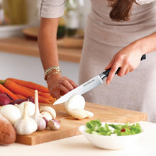 Load image into Gallery viewer, MASTERPAN Slicer Knife With Stainless Steel blade &amp; Cover, 8" (20cm)
