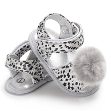 Load image into Gallery viewer, Baby 0-18M Newborn Children Shoes Leopard Cute Ball Wear Non-slip Shoes High Quality Soft And Comfortable Shoe
