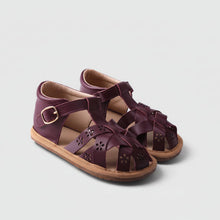 Load image into Gallery viewer, The Closed Toe Sandal
