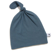 Load image into Gallery viewer, Navy top knot hat
