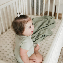 Load image into Gallery viewer, Organic Bamboo Blend Crib Sheet in Buzzy Bees
