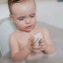 Load image into Gallery viewer, Shnuggle Stack and Sail Bath Boat Toys

