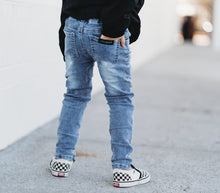 Load image into Gallery viewer, Light Wash Denim
