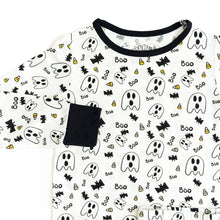 Load image into Gallery viewer, Black Trim Halloween Long Sleeve Sleep Set
