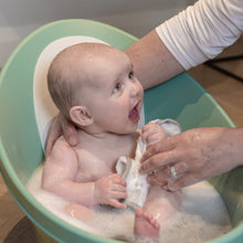 Load image into Gallery viewer, Shnuggle Baby Bath | Reloved &amp; Sanitized (Open Box)
