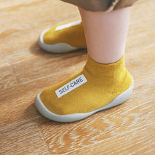 Load image into Gallery viewer, Modern Baby Comfortable Toddler First Walker Girl Kids Soft Rubber Shoe Anti-slip Boy Shoes
