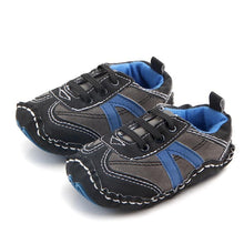 Load image into Gallery viewer, New Newborn Baby 3D Wings Gold Fashion PU Leather Shoes For Kids Sneakers Infant Shoes Toddler Boys Girls First Walkers
