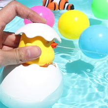 Load image into Gallery viewer, Modern Cartoon Duck Baby Water Toys Bath Toys Children Bathroom Sprinkler Toys Penguin Clockwork For Kids
