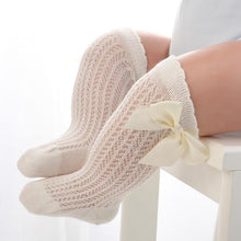 Load image into Gallery viewer, Princess Cute Baby Knee High Stylish Cotton Bow Soft Comfortable Socks Flexible Breathable Sock For Baby Girls
