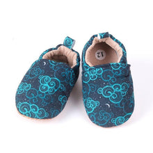 Load image into Gallery viewer, Kid Cute Girls Boy First Walkers Soft Infant Toddler Shoes Flower Footwear For Newborns Baby Shoes
