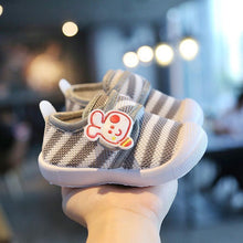 Load image into Gallery viewer, Unisex Infant First Walkers Shoes With Funny Big Eyes Pattern Baby Boy Casual Toddler Girl Non-slip Shoe
