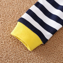 Load image into Gallery viewer, Baby Boy Rompers Giraffe Jumpsuits Baby grow Long Sleeve Cartoon Clothing Bodysuit In Modern Design
