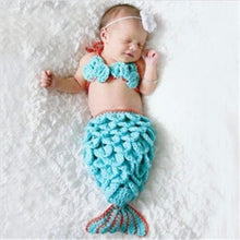 Load image into Gallery viewer, Modern Baby Cap Deer Design Handmade Crochet Deer Costume Set Knitted Hats And Toy For Girls and Boys Kids
