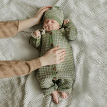 Load image into Gallery viewer, Knitted Newborn Baby Clothes Cotton Baby Romper With Plaid Hat Infant Toddler Jumpsuit For Girls And Boys
