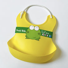 Load image into Gallery viewer, Modern Baby Plastic Bibs Waterproof Lunch Bibs for Boys &amp; Girls Infants Silicone Feeding Baby Saliva Waterproof Aprons for Baby
