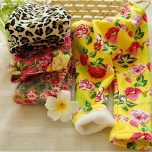 Load image into Gallery viewer, New Luxury Autmn Print Design For 0-2 Years Kids Winter Baby Girls Leggings Floral Print Casual Thick Pants for Kids clothing Cotton Warm Children's Trousers
