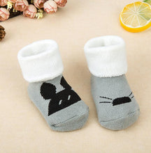 Load image into Gallery viewer, 1 Pair Newborn Cotton Striped Warm Slippers Socks For Baby Girls And Boys Very Comfortable And Soft Material
