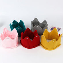 Load image into Gallery viewer, Crown Baby Hat Photography Props Knit Newborn Baby Girl Boy Hat Turban Infant Toddler Beanie Cap For Kids
