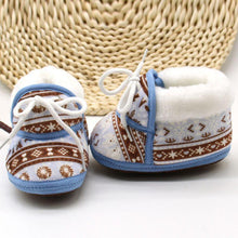 Load image into Gallery viewer, Newborns Baby Boy Soft Soled Footwear Walking Shoes Winter Warm Print First Walkers Baby Girl Cotton Shoes
