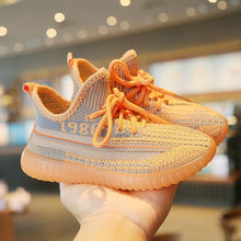 Load image into Gallery viewer, Boys Girls Fashion Sneakers Baby/Toddler/Little Kids Leather Trainers Children School Sport Shoes Soft Running Shoes
