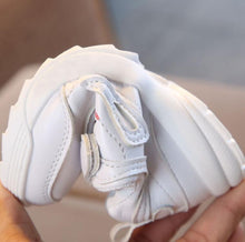 Load image into Gallery viewer, Boys Girls Fashion Sneakers Baby/Toddler/Little Kids Leather Trainers Children School Sport Shoes Soft Running Shoes
