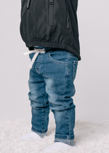 Load image into Gallery viewer, Classic Denim
