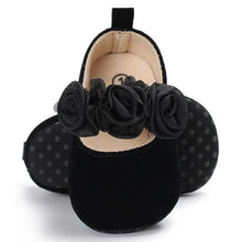 Load image into Gallery viewer, Baby Shoes Cute Bowknot Newborn Shoes Soft Bottom Anti Slip Toddler Girls Princess Shoes
