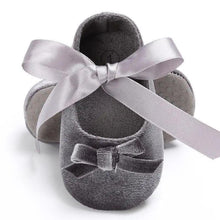 Load image into Gallery viewer, Baby Shoes Cute Bowknot Newborn Shoes Soft Bottom Anti Slip Toddler Girls Princess Shoes
