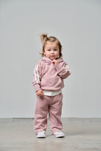 Load image into Gallery viewer, Cropped Hoodie - Dusty Rosewood
