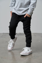 Load image into Gallery viewer, Jogger - Black

