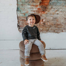 Load image into Gallery viewer, The William
