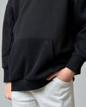 Load image into Gallery viewer, Waffle Hybrid Crewneck - Black
