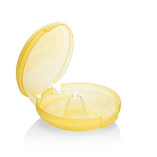 Load image into Gallery viewer, Medela Contact Nipple Shields w/ case

