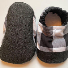 Load image into Gallery viewer, Black &amp; White Buffalo Plaid Baby Moccasins
