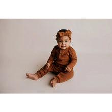 Load image into Gallery viewer, Baby Ribbed Playsuit with Pockets and Bow
